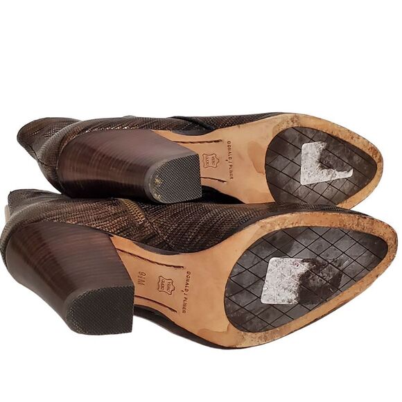 DONALD J. PLINER Swift Snake Embossed Brown Block Heel Ankle Booties Boots 9.5M - Picture 6 of 11